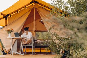 The Art of the Workcation: Mastering the Mobile Office